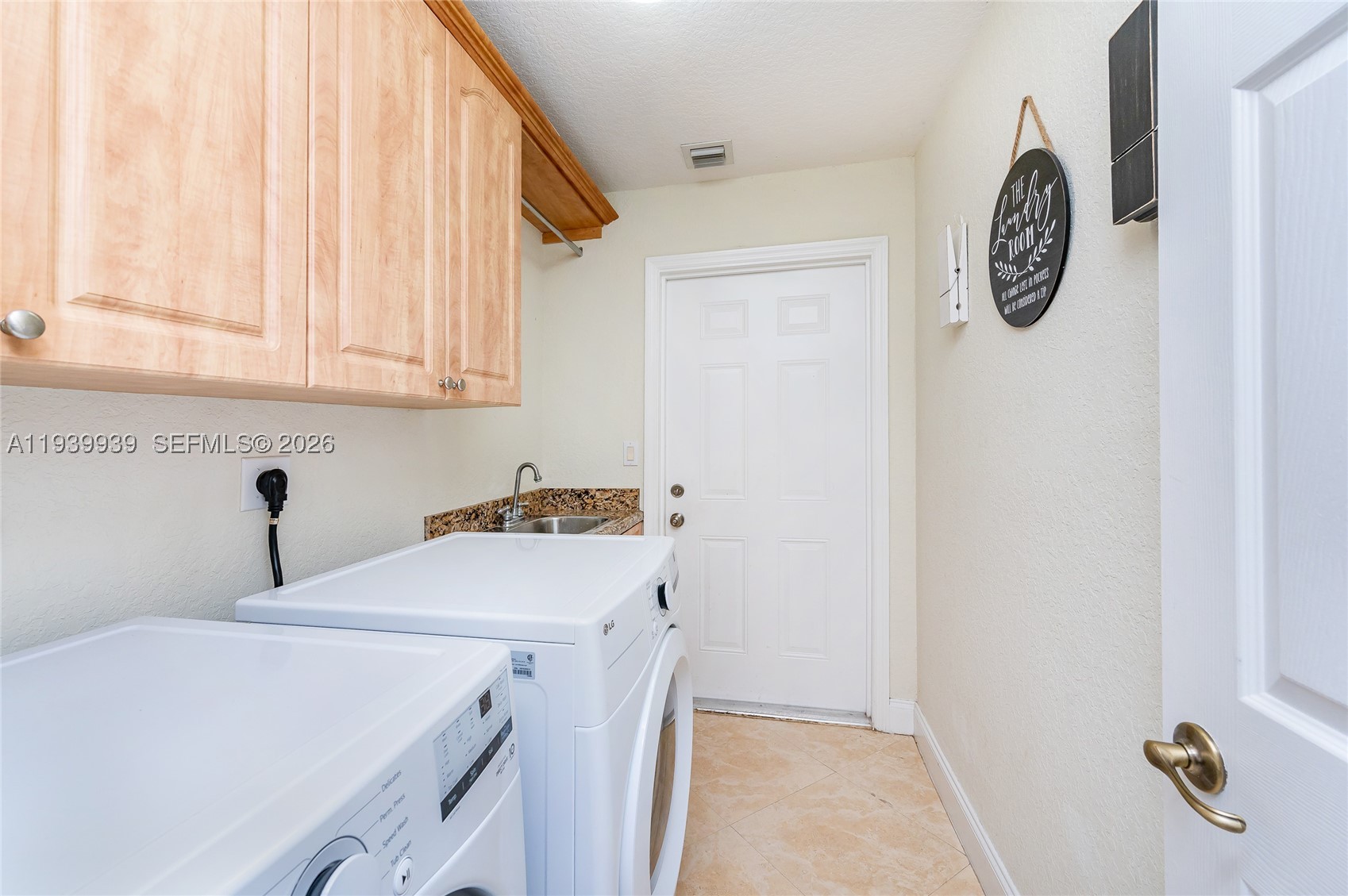 12851 Luray Rd Property Photo 35