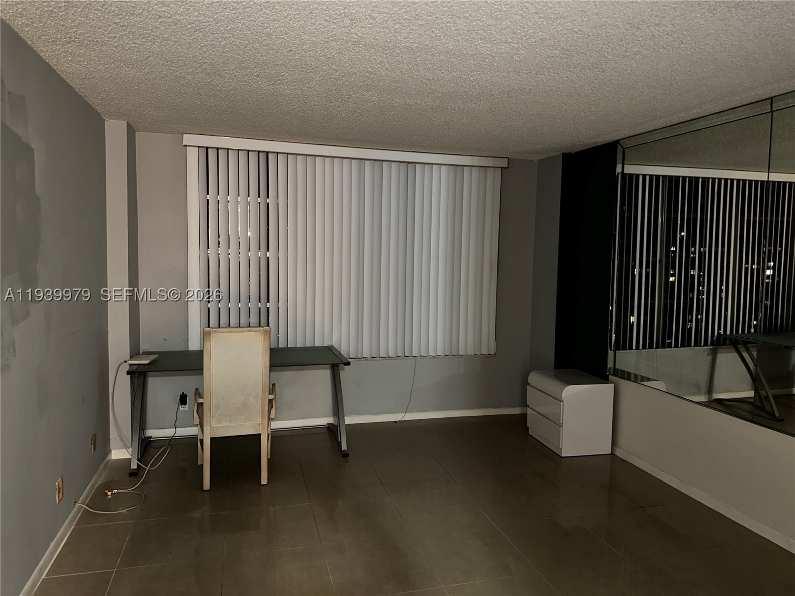 A11939979 Property Photo 9