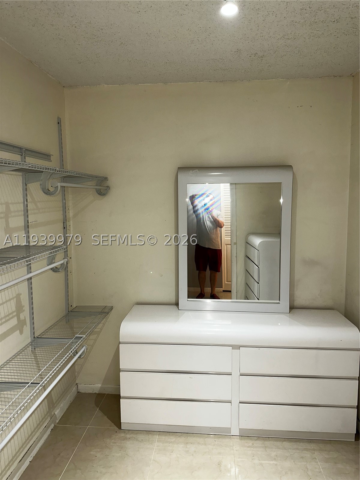 A11939979 Property Photo 12