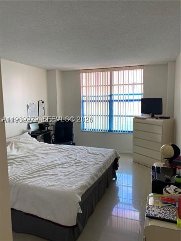 A11939979 Property Photo 14