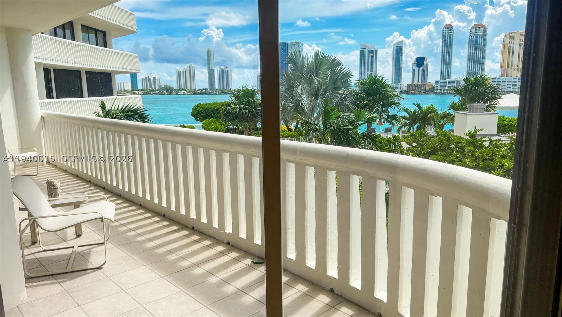 3000 Island Blvd 502 Property Photo 1