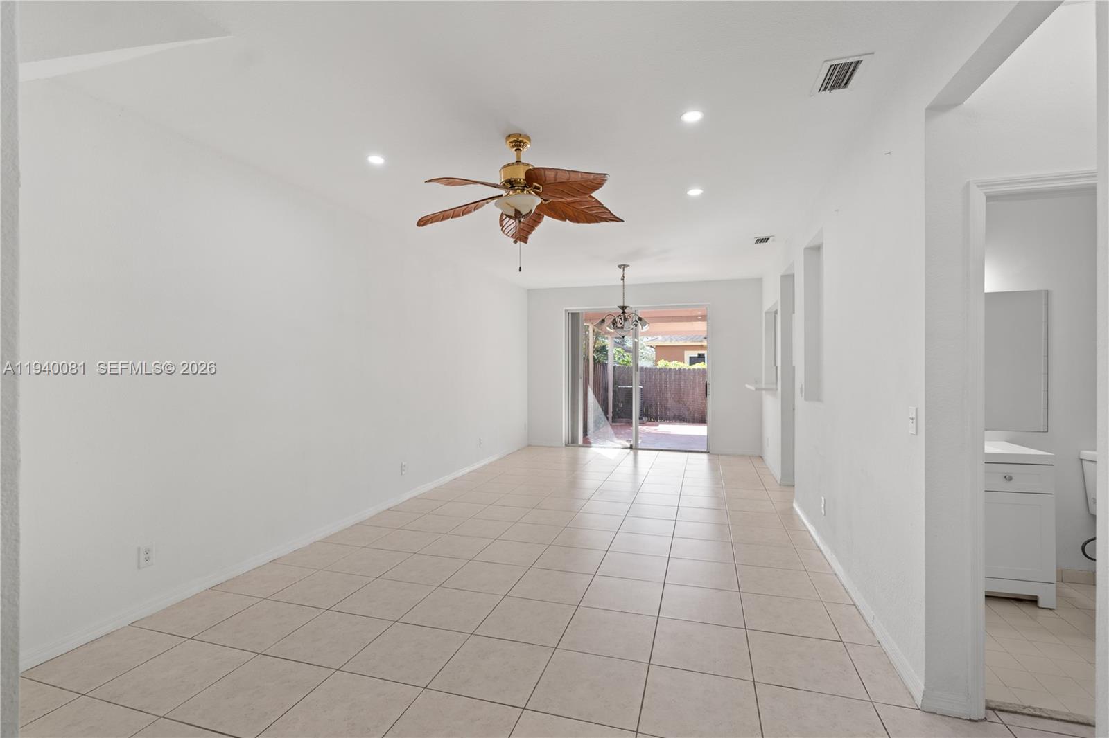 1564 Sw 2nd St Property Photo 2