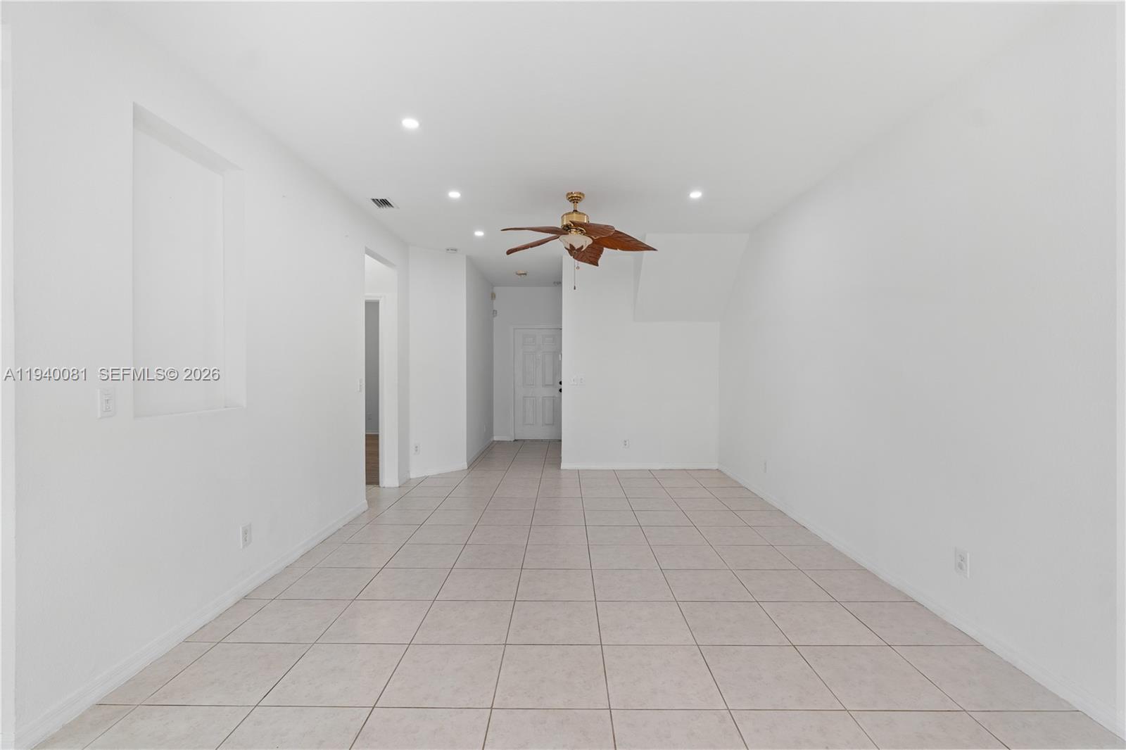 1564 Sw 2nd St Property Photo 11