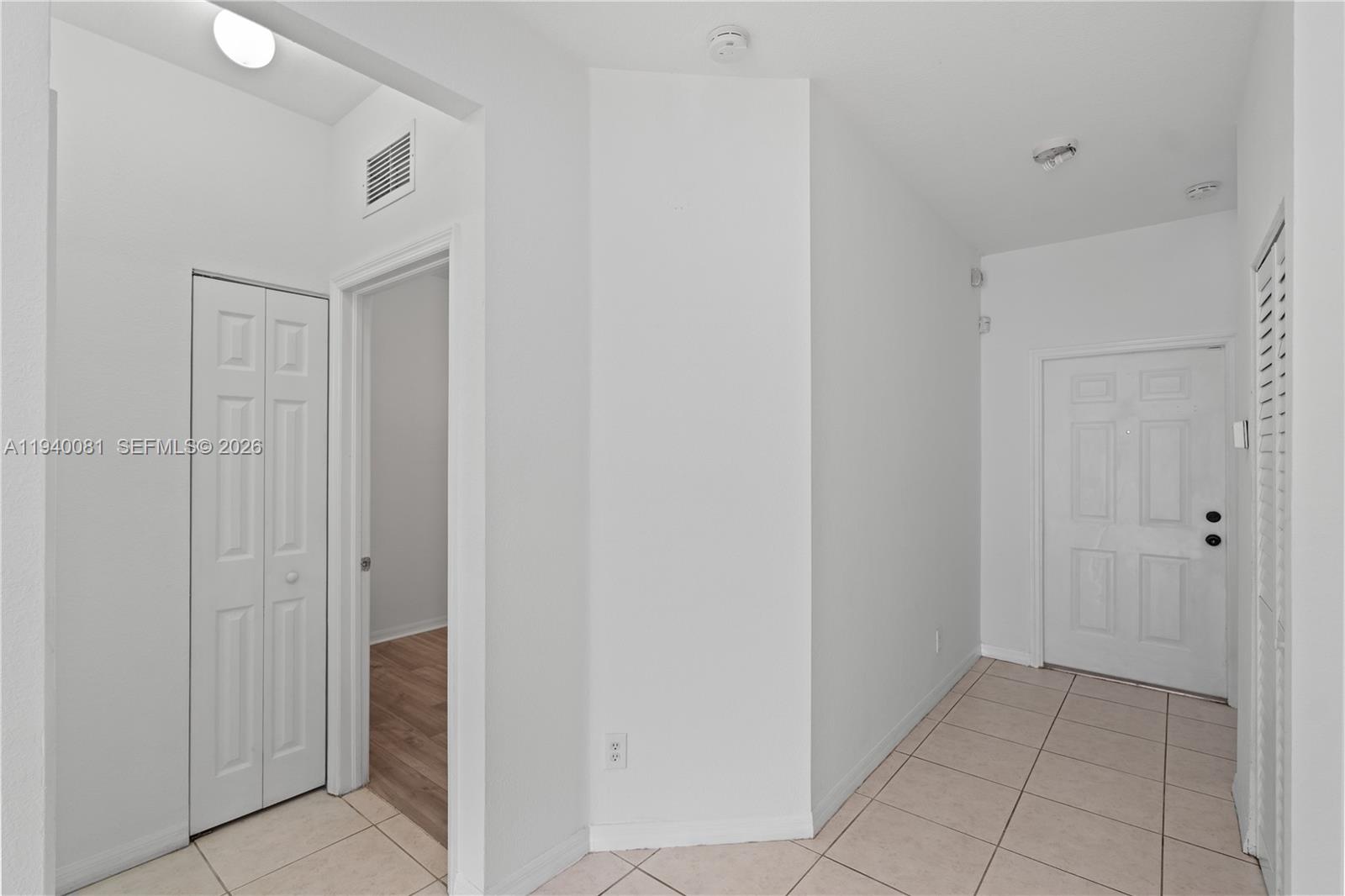 1564 Sw 2nd St Property Photo 12