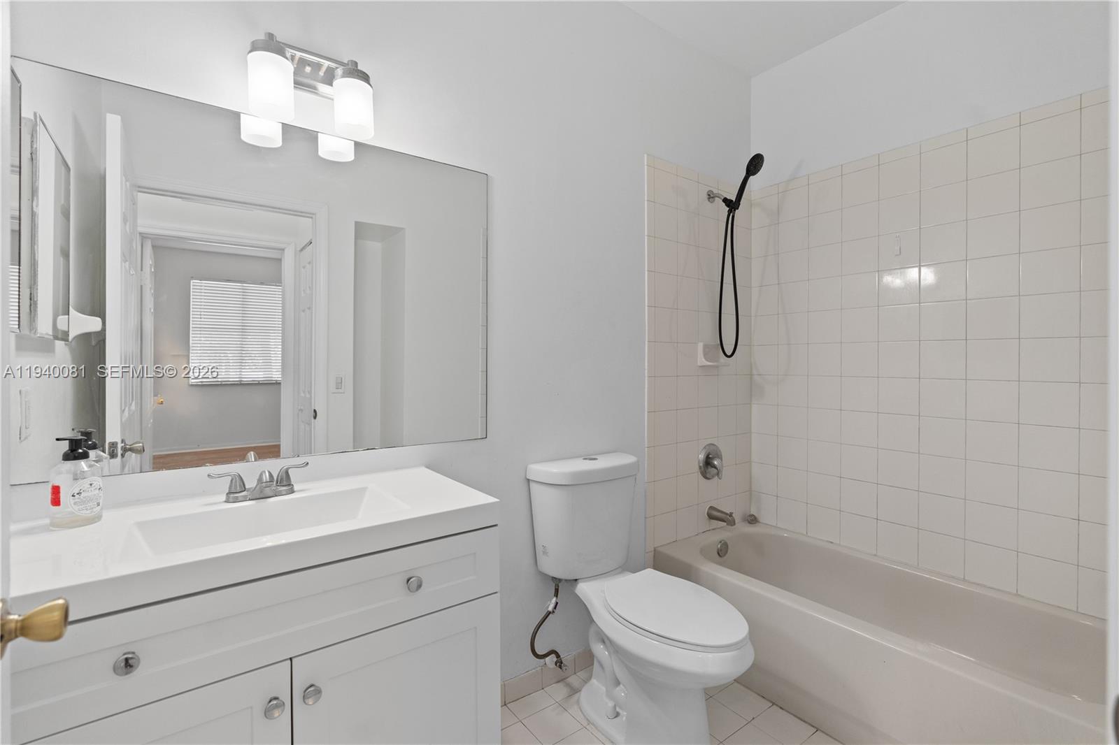 1564 Sw 2nd St Property Photo 13