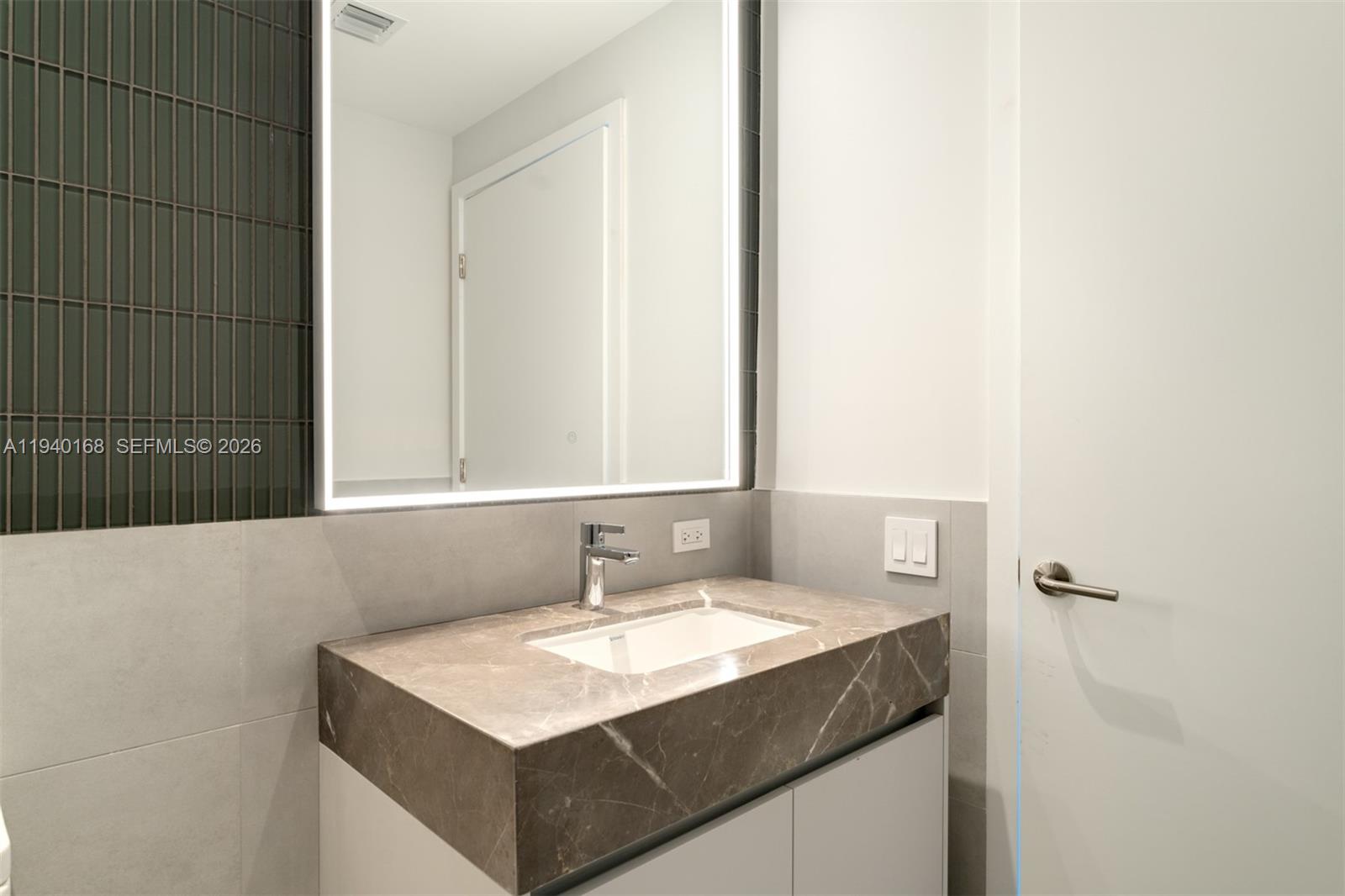 500 Alton Rd 2207 Property Photo 10