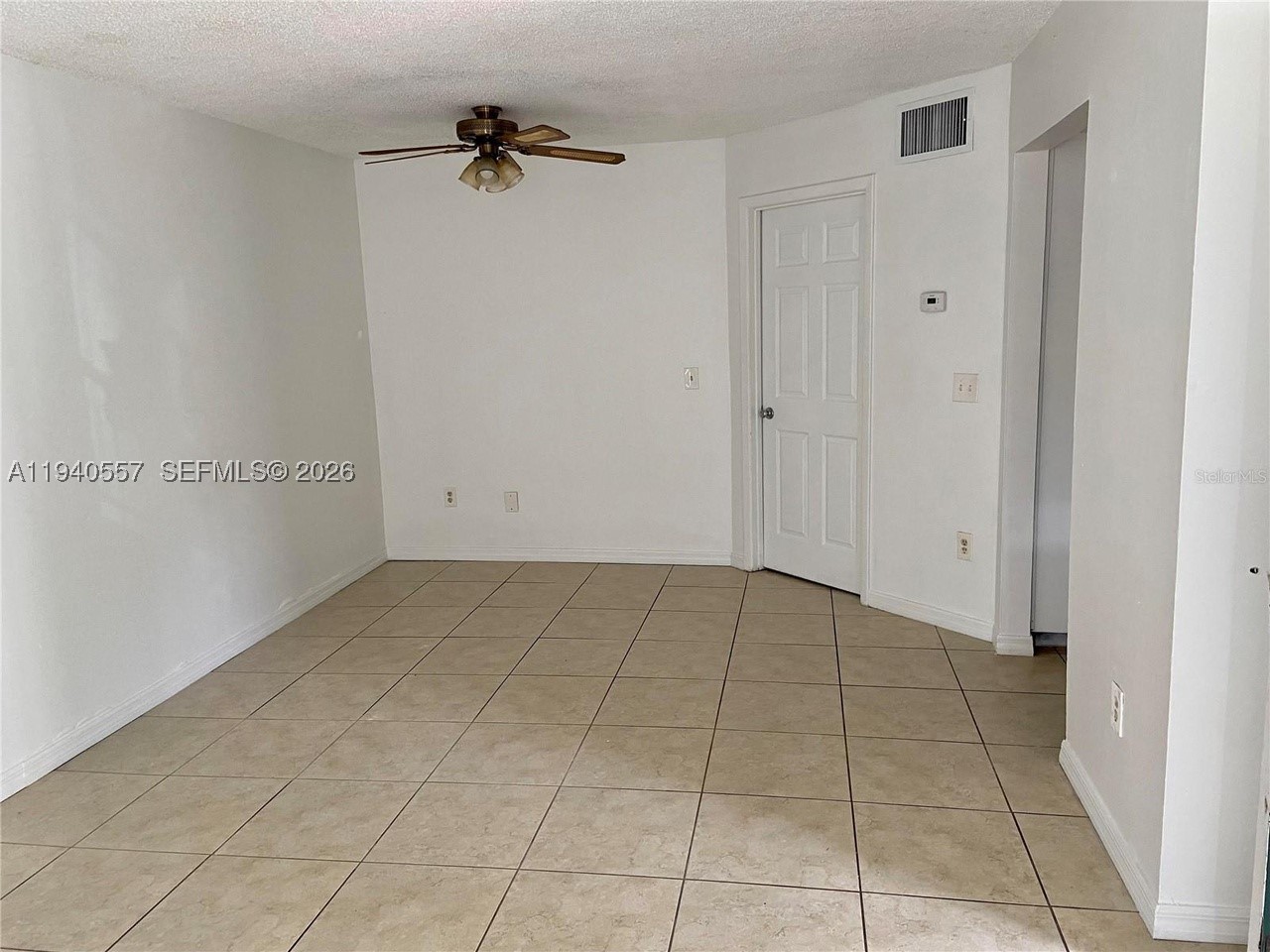 4318 Lakeway Dr 12-d Property Photo 6