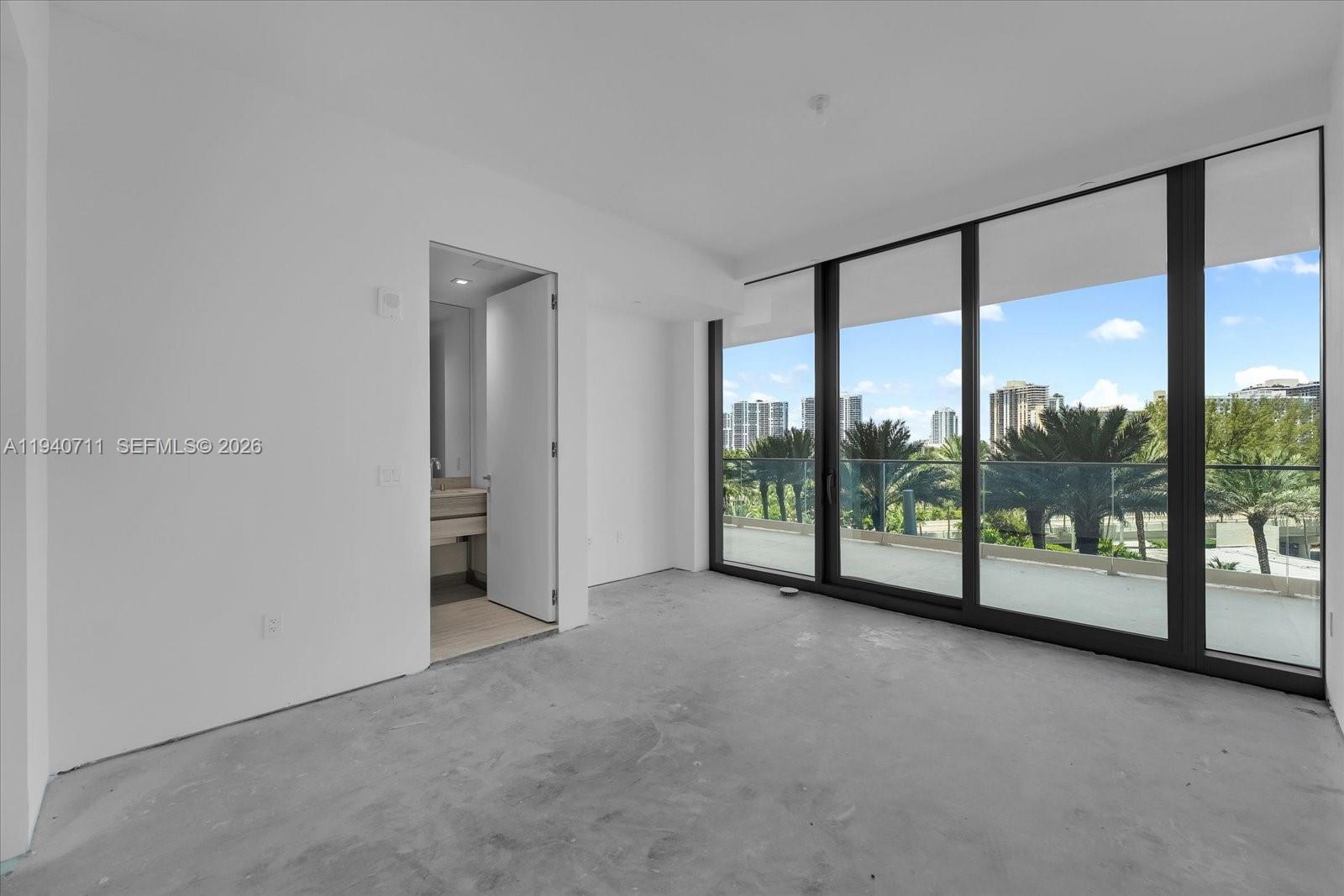 18975 Collins Ave 302 Property Photo 15