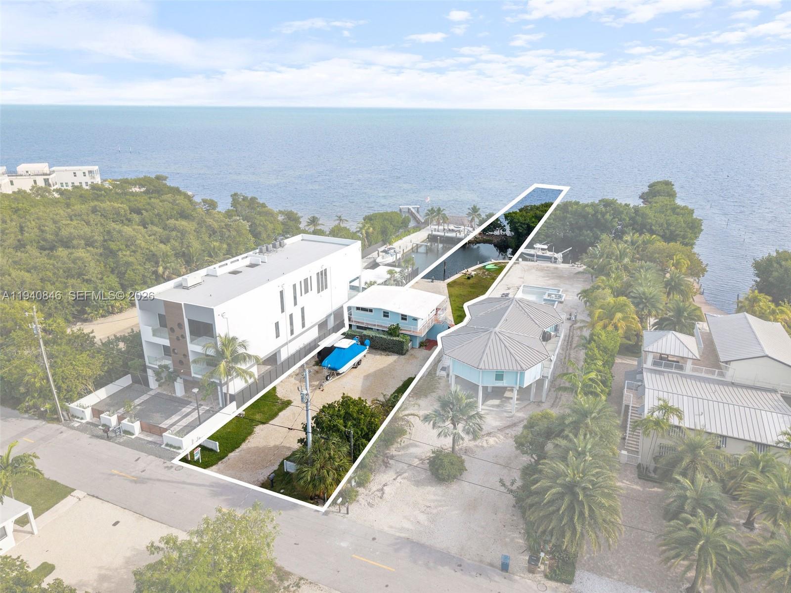 127 Seaside Ave Property Photo 1