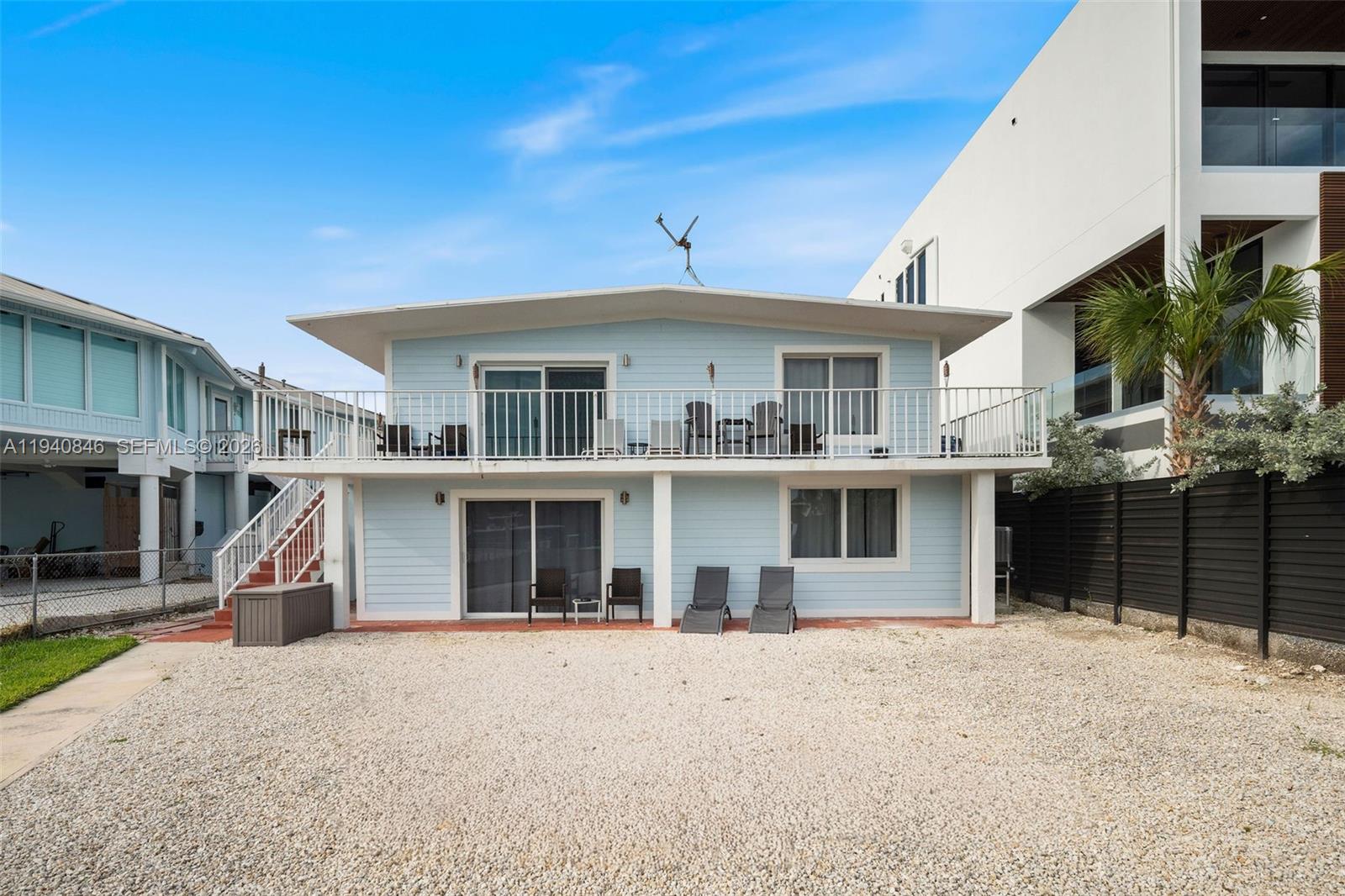 127 Seaside Ave Property Photo 8