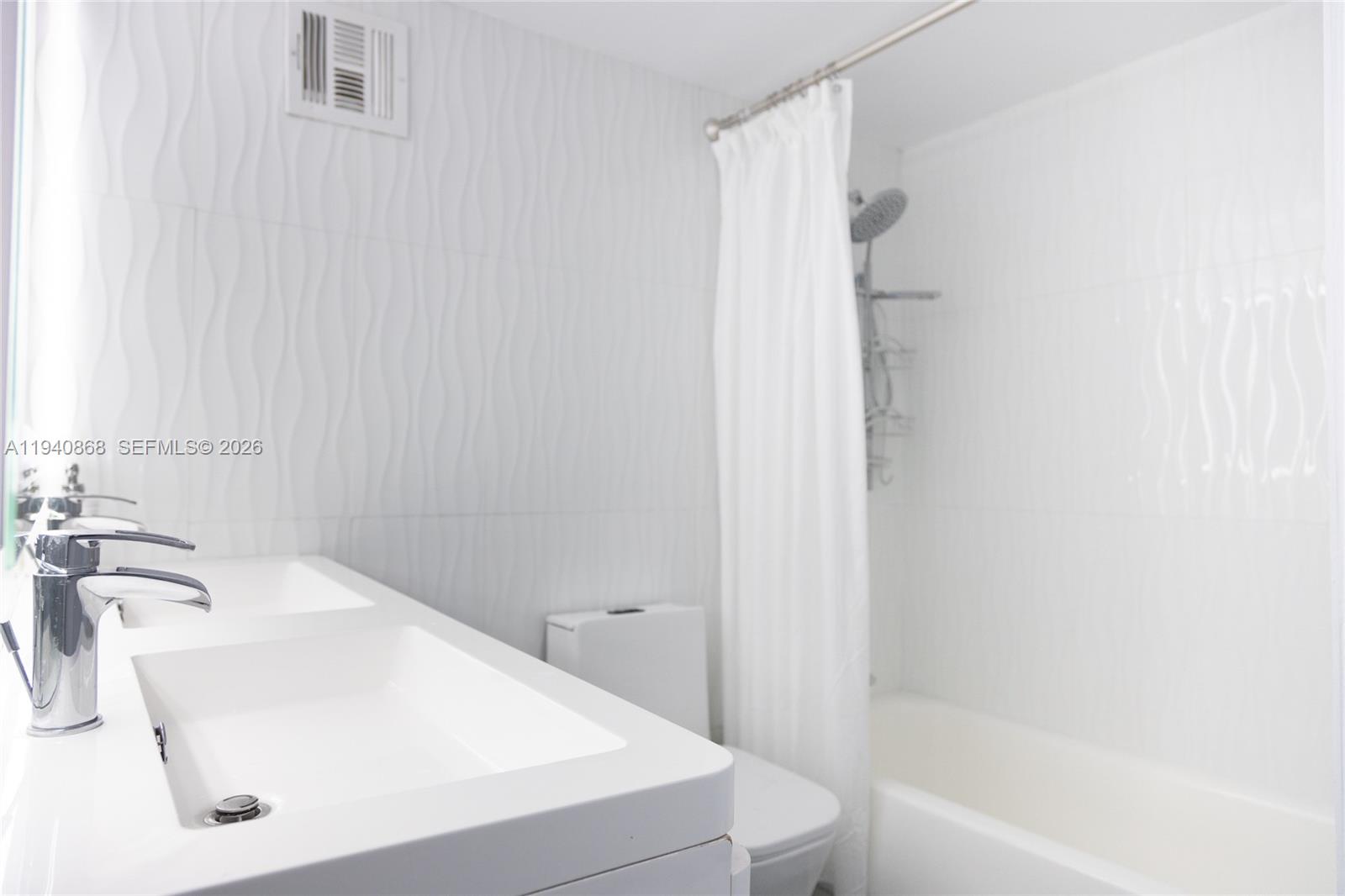 1200 West Ave 708 Property Photo 12
