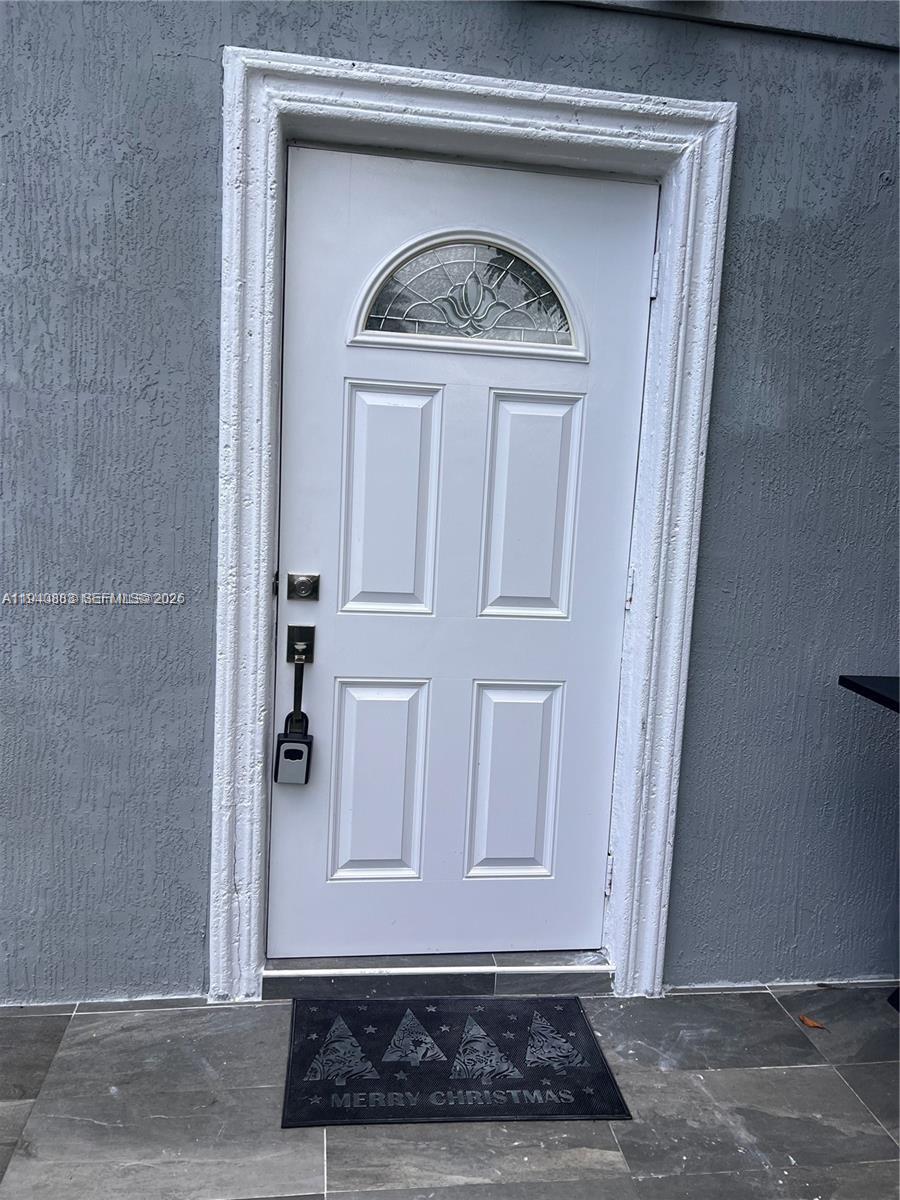 A11940883 Property Photo 1