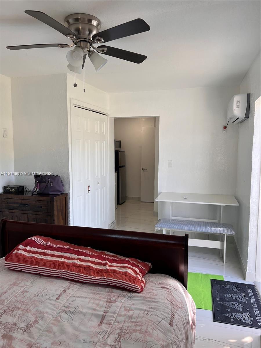 A11940883 Property Photo 4