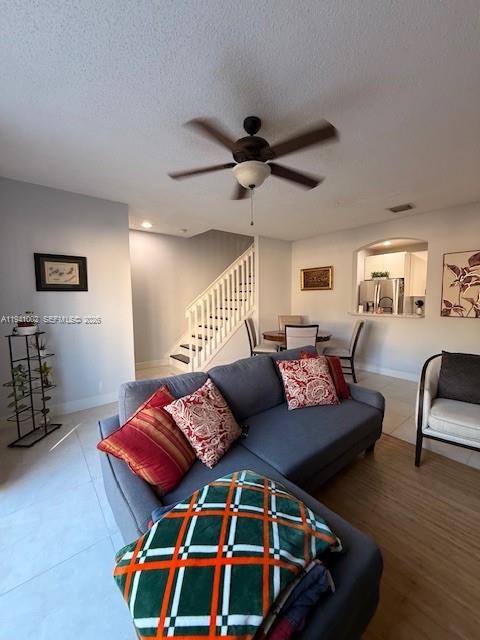 2279 Ne 42nd Cir Property Photo 6