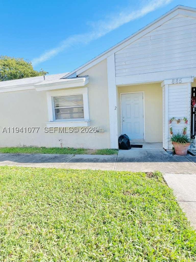 885 Ne 213th Ter 2 Property Photo 3