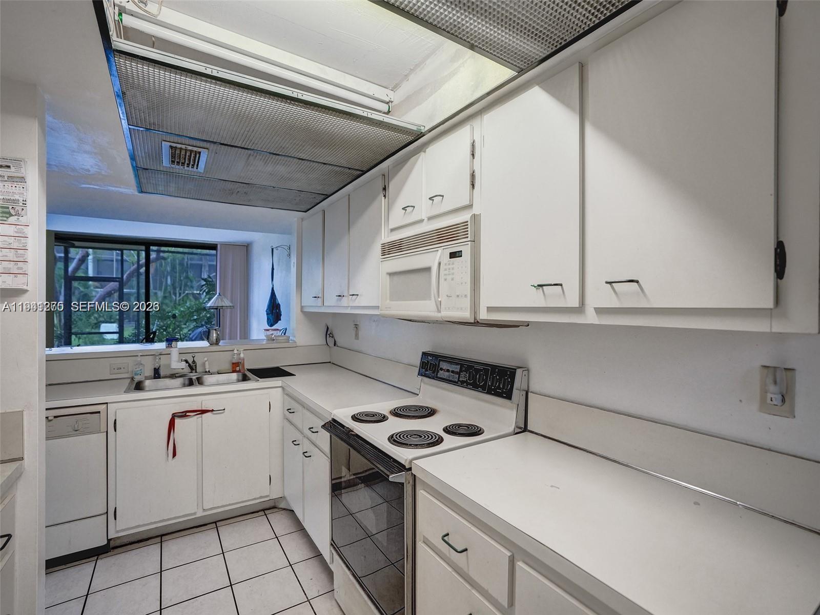 2910 Sw 87th Ter 1701 Property Photo 10