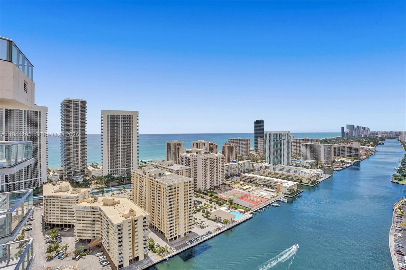 2600 E Hallandale Beach Blvd T3303 Property Photo 29