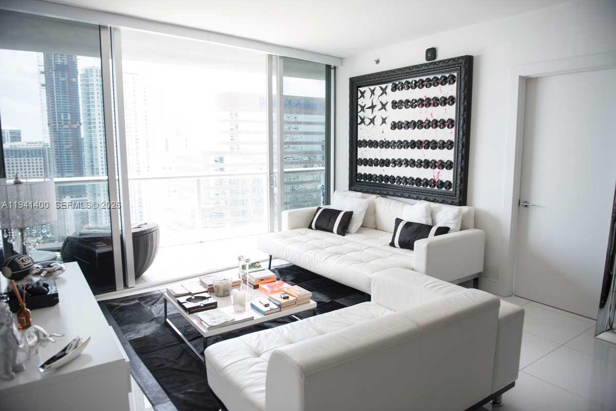 495 Brickell Ave 3805 Property Photo 5