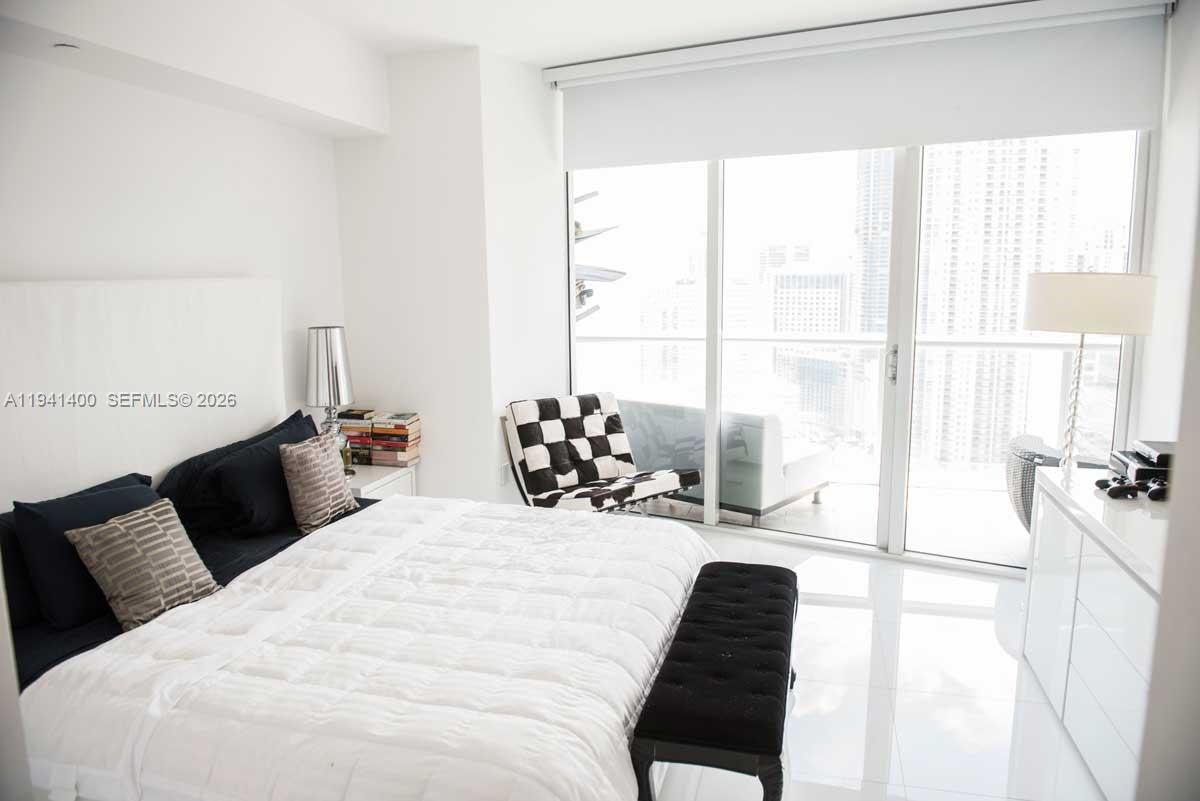 495 Brickell Ave 3805 Property Photo 6