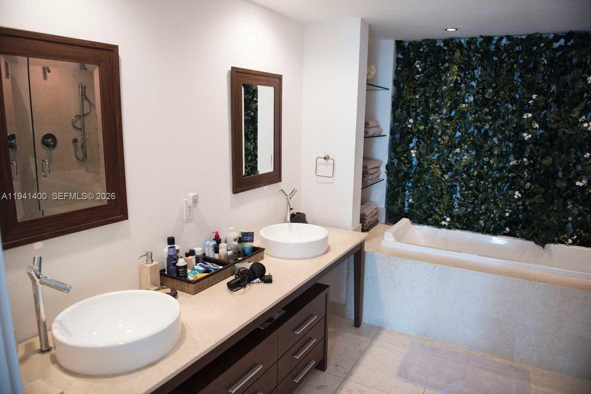 495 Brickell Ave 3805 Property Photo 8