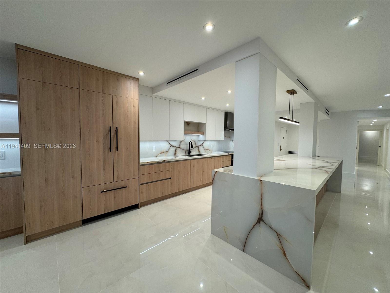 A11941409 Property Photo 12