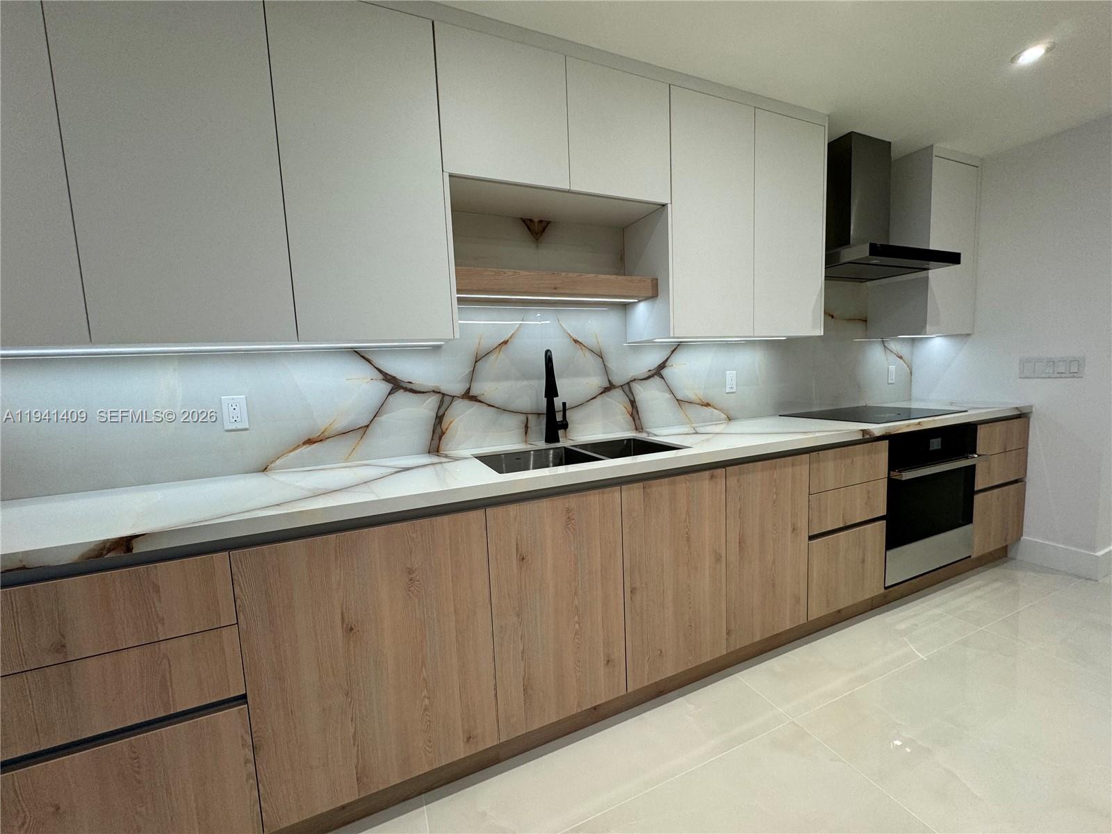 A11941409 Property Photo 16