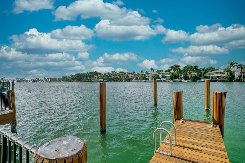 A11941409 Property Photo 24