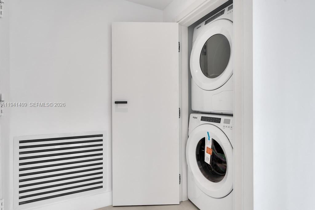 A11941409 Property Photo 35