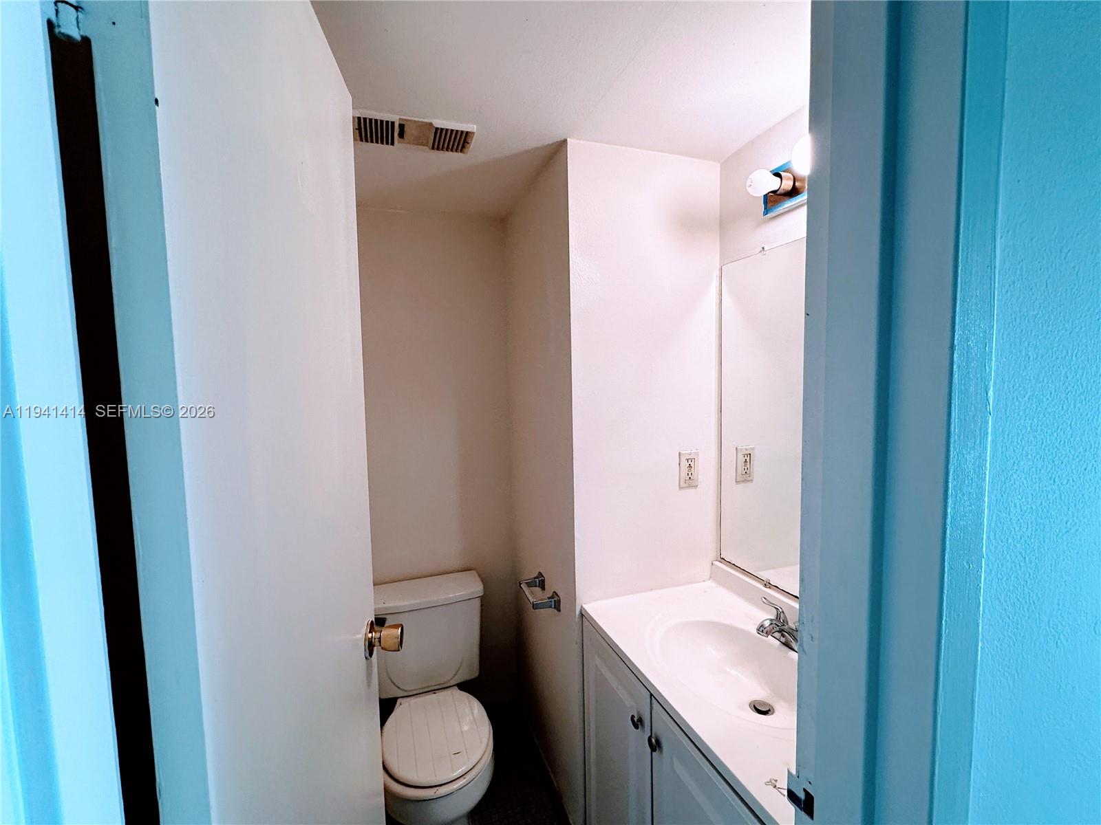 4364 Nw 9th Ave 16-3f Property Photo 5