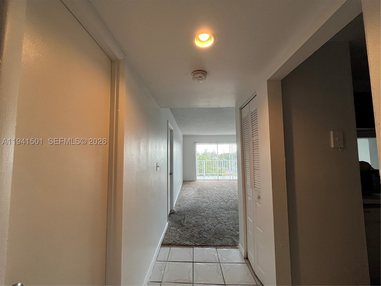 492 Nw 165th St Rd C-611 Property Photo 7
