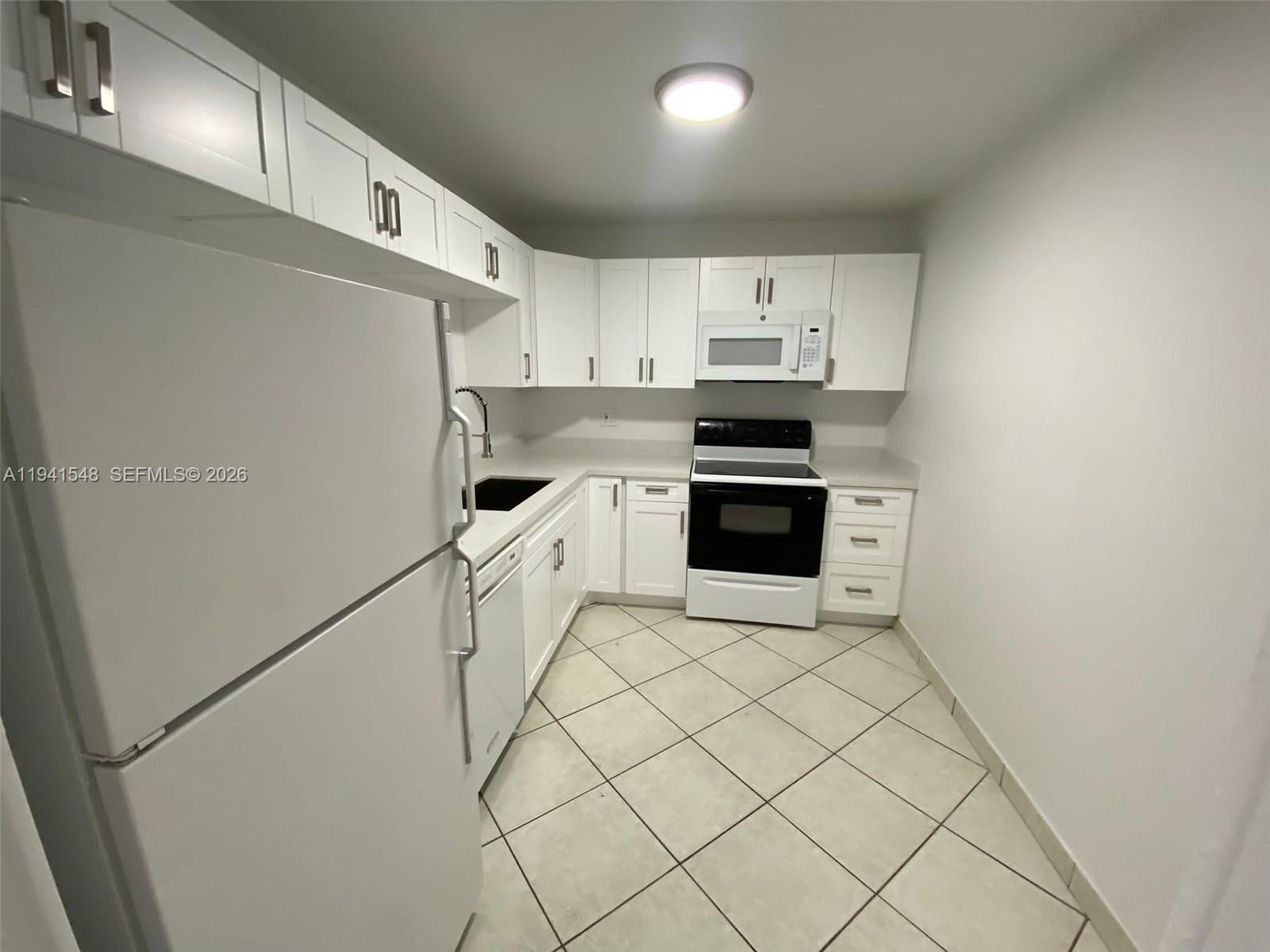 4344 Nw 9th Ave 9-3d Property Photo 4