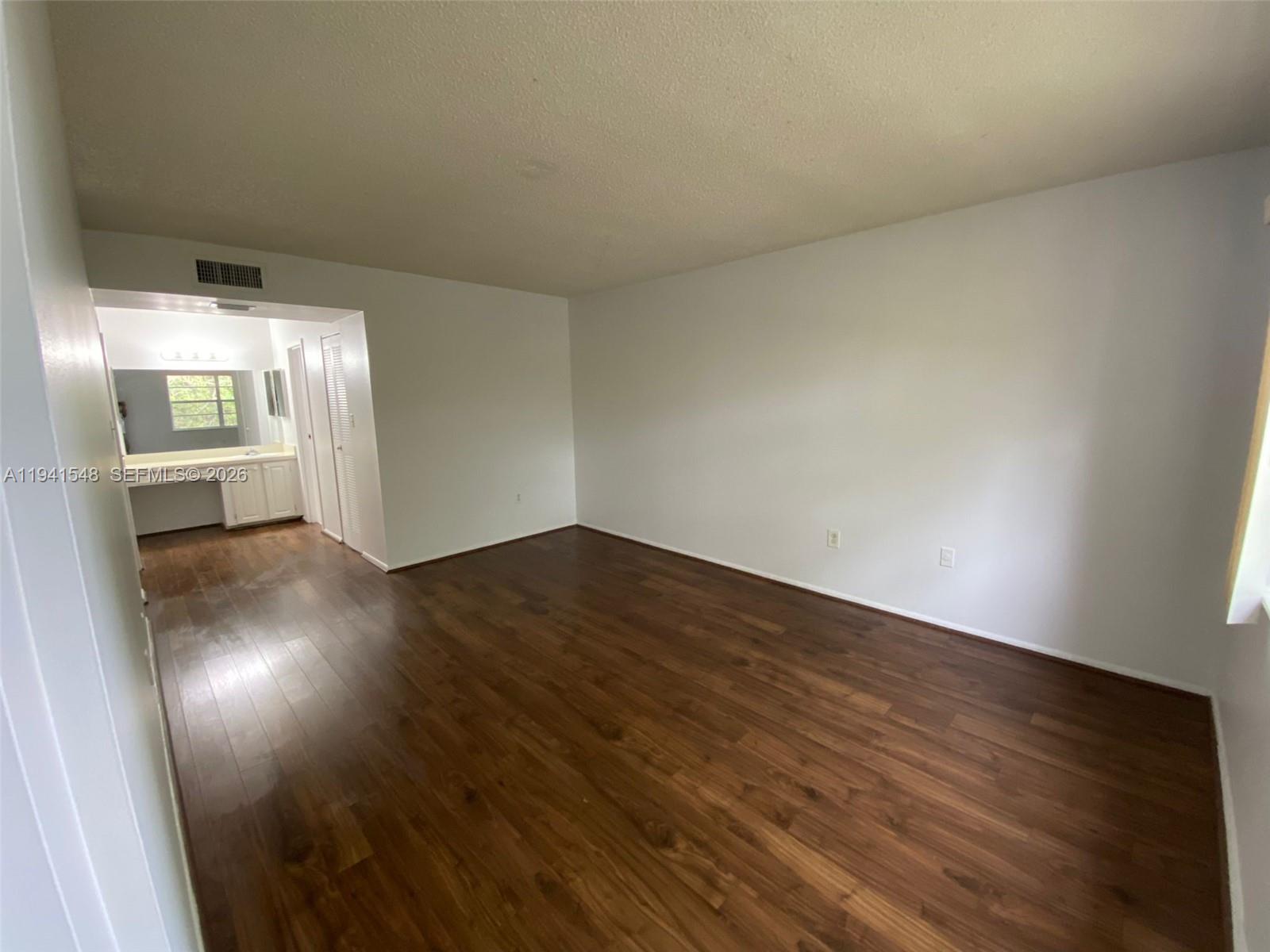 4344 Nw 9th Ave 9-3d Property Photo 8
