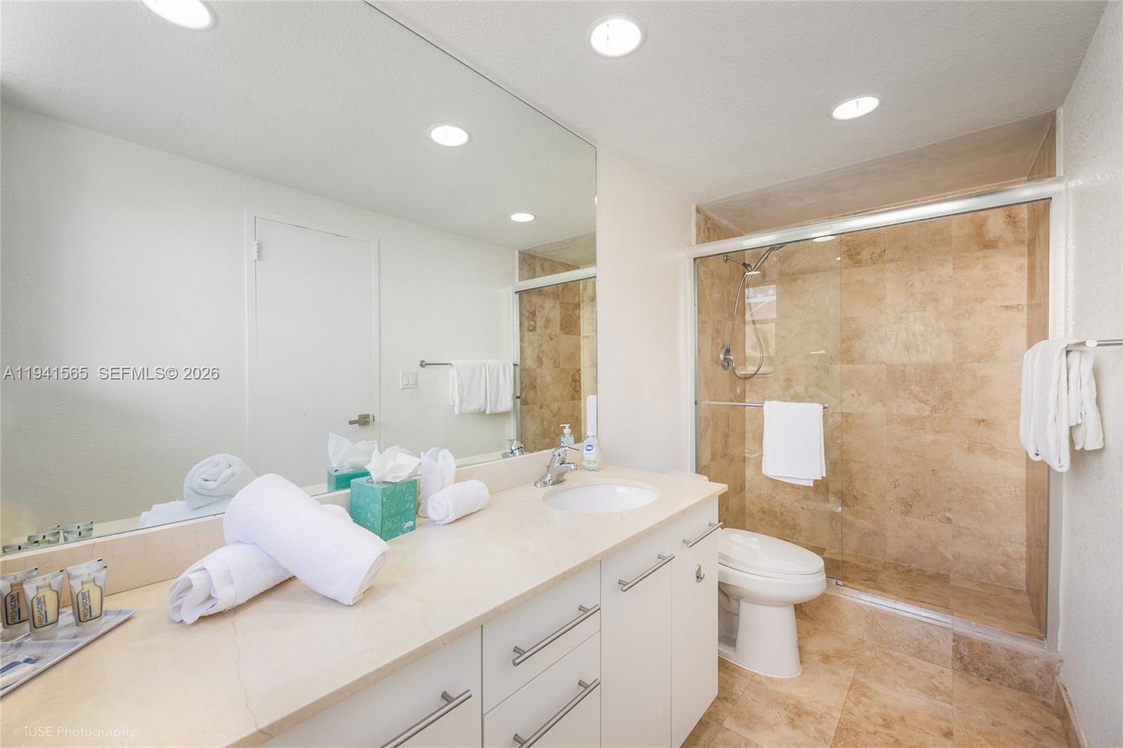 4001 S Ocean Dr 3b Property Photo 11