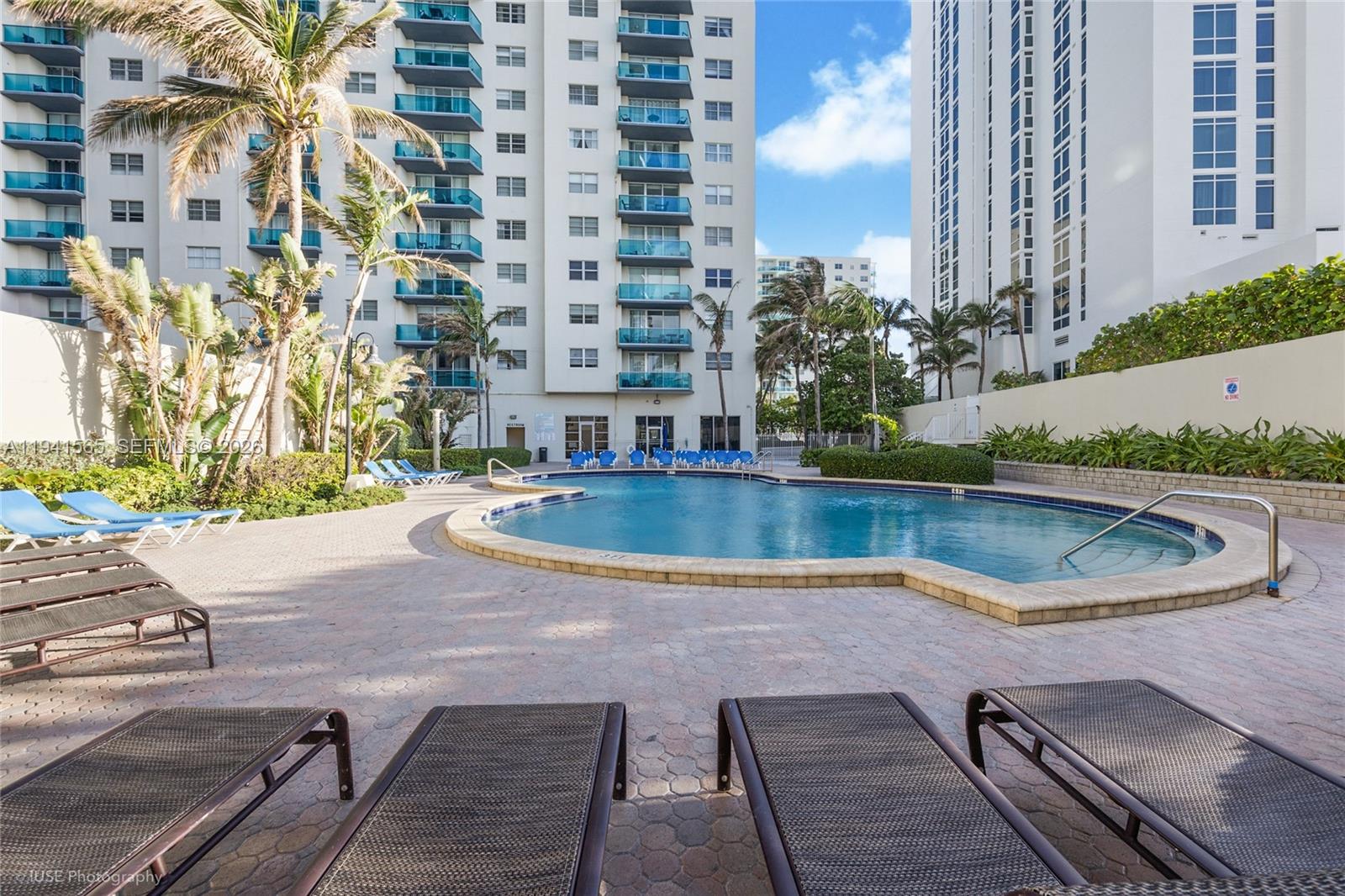 4001 S Ocean Dr 3b Property Photo 16