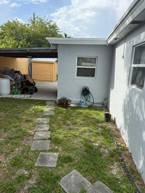 804 N 20th Ct Property Photo 6