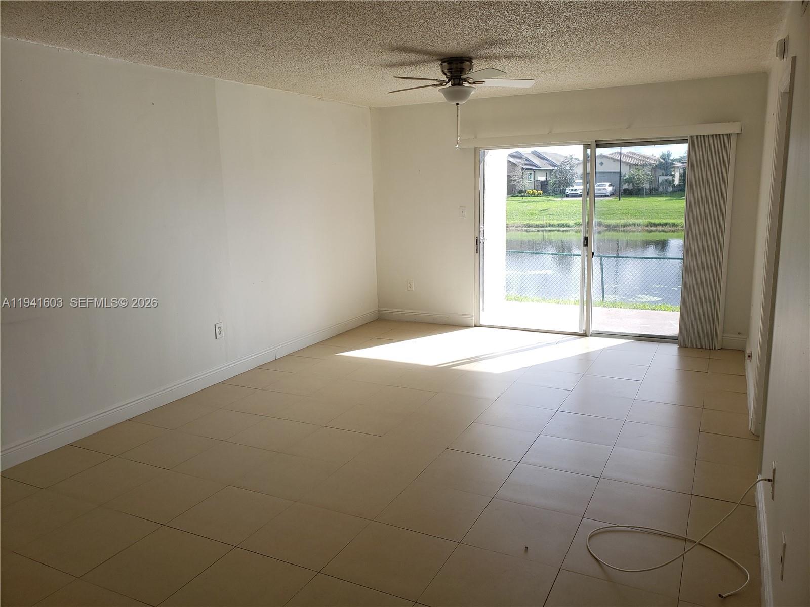 461 Sw 113th Way 461 Property Photo 2