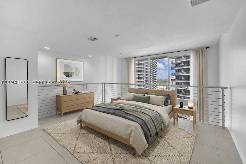 1050 Brickell Ave 2418 Property Photo 5