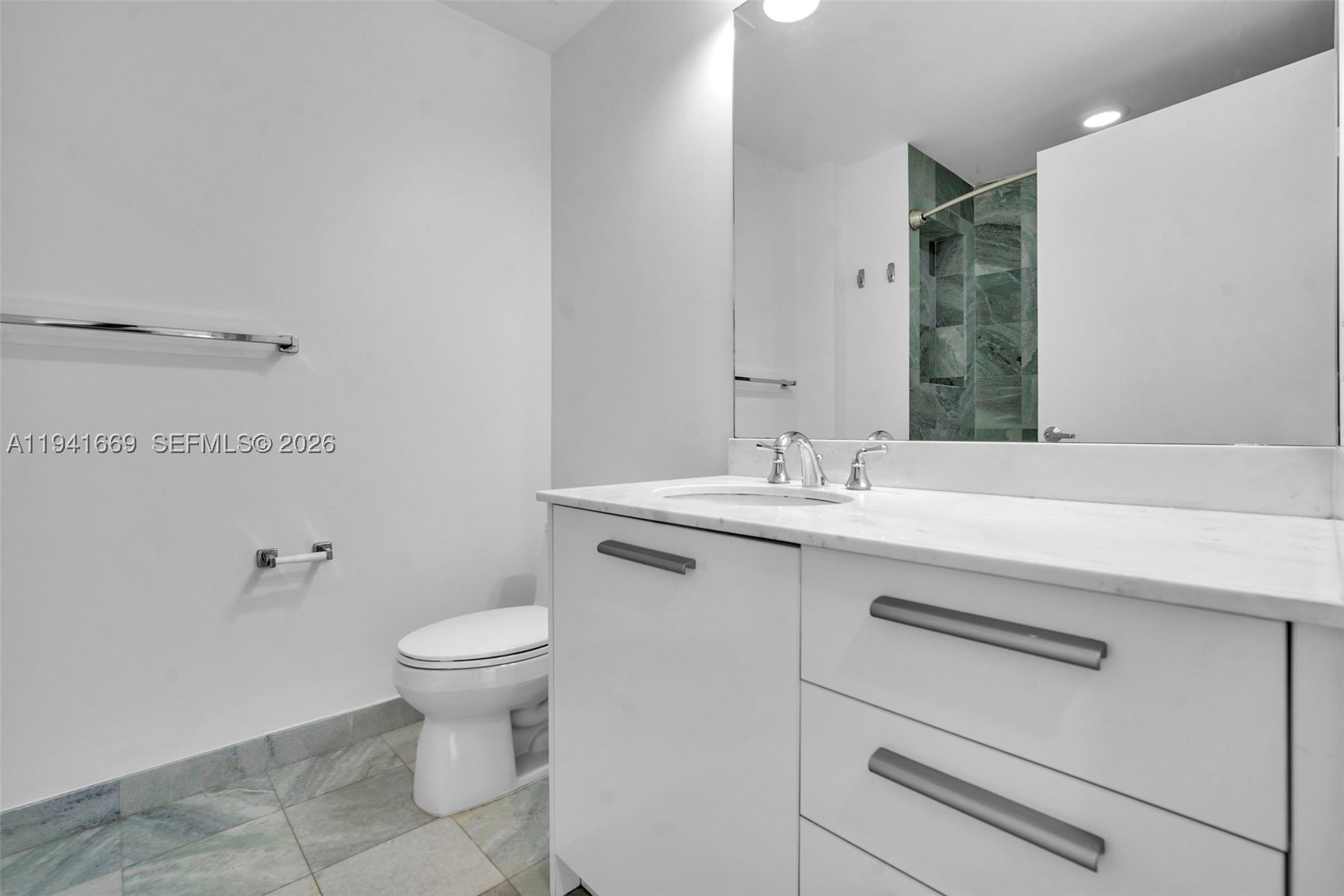 1050 Brickell Ave 2418 Property Photo 20