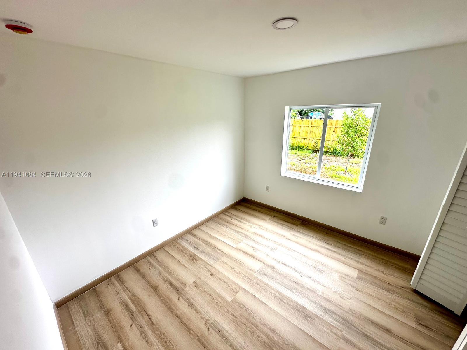 722 Nw 6 Ct Property Photo 14