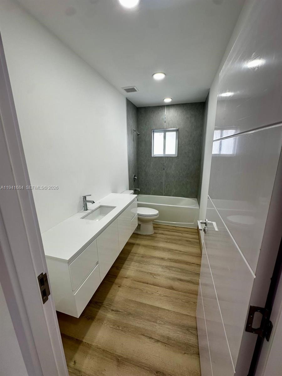 722 Nw 6 Ct Property Photo 16