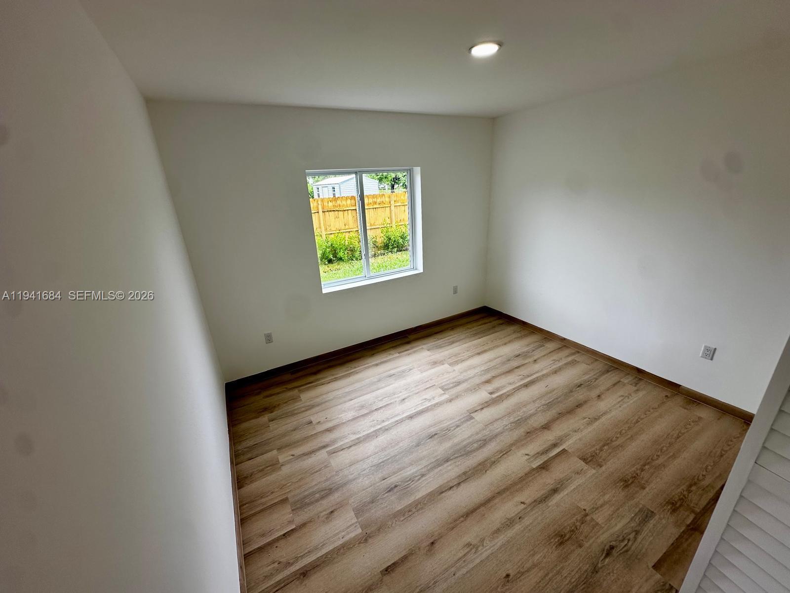 722 Nw 6 Ct Property Photo 35