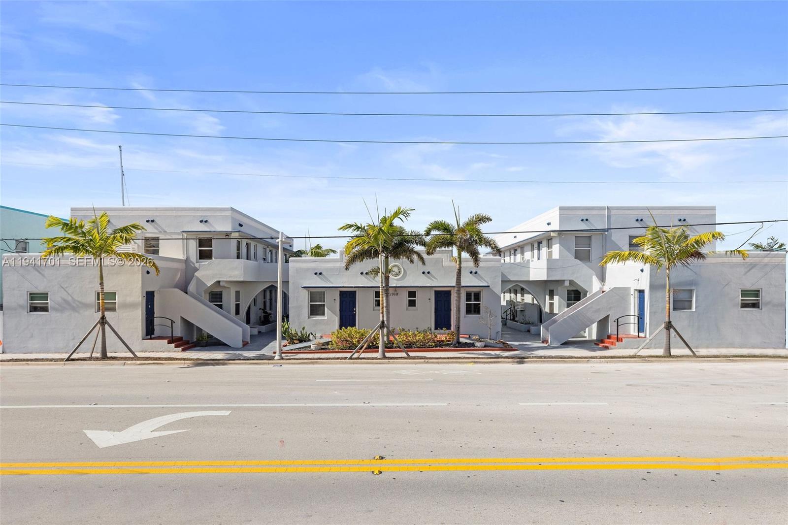 1908 N Ocean Dr 13a Property Photo 34