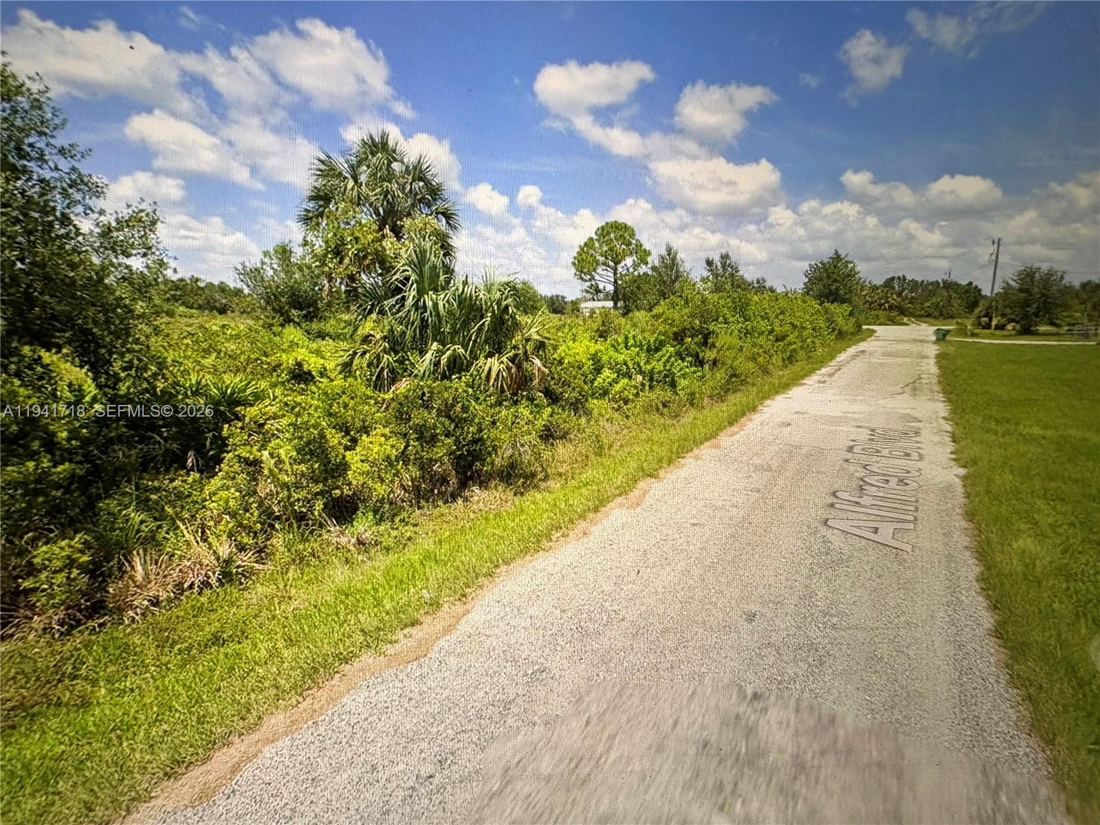 A11941718 Property Photo 2