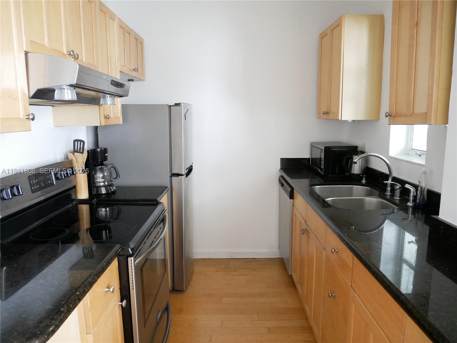 631 Euclid Ave 7 Property Photo 2