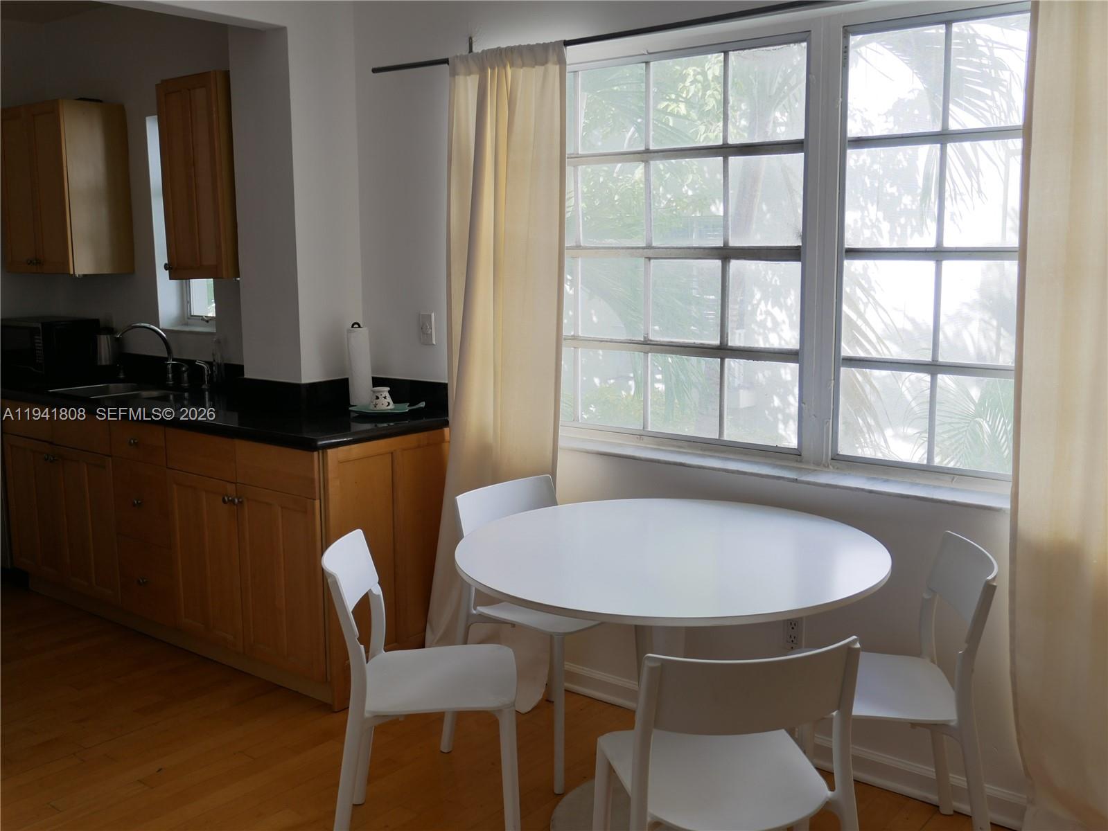 631 Euclid Ave 7 Property Photo 6