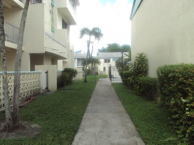 A11942016 Property Photo 10