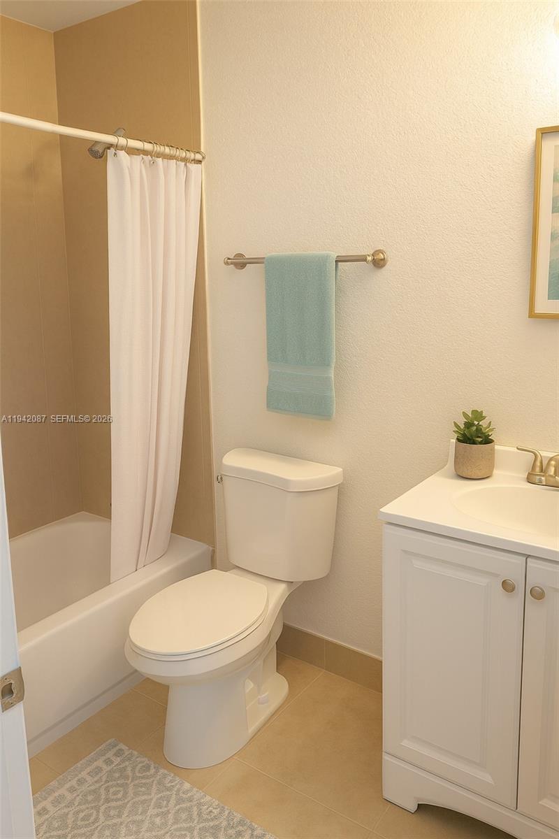 16585 Ne 3 Ave Property Photo 9