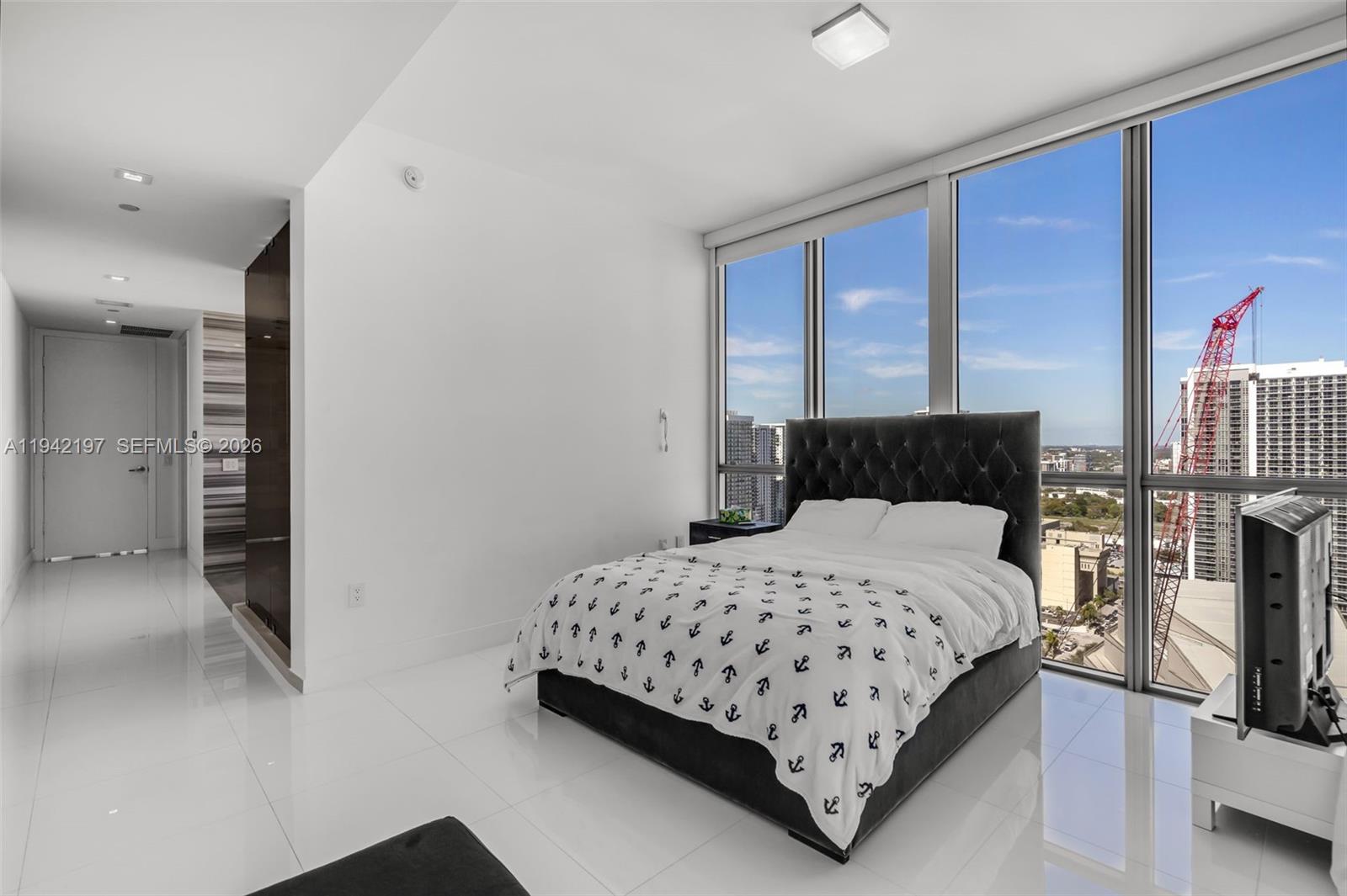 1100 Biscayne Blvd 2907 Property Photo 23