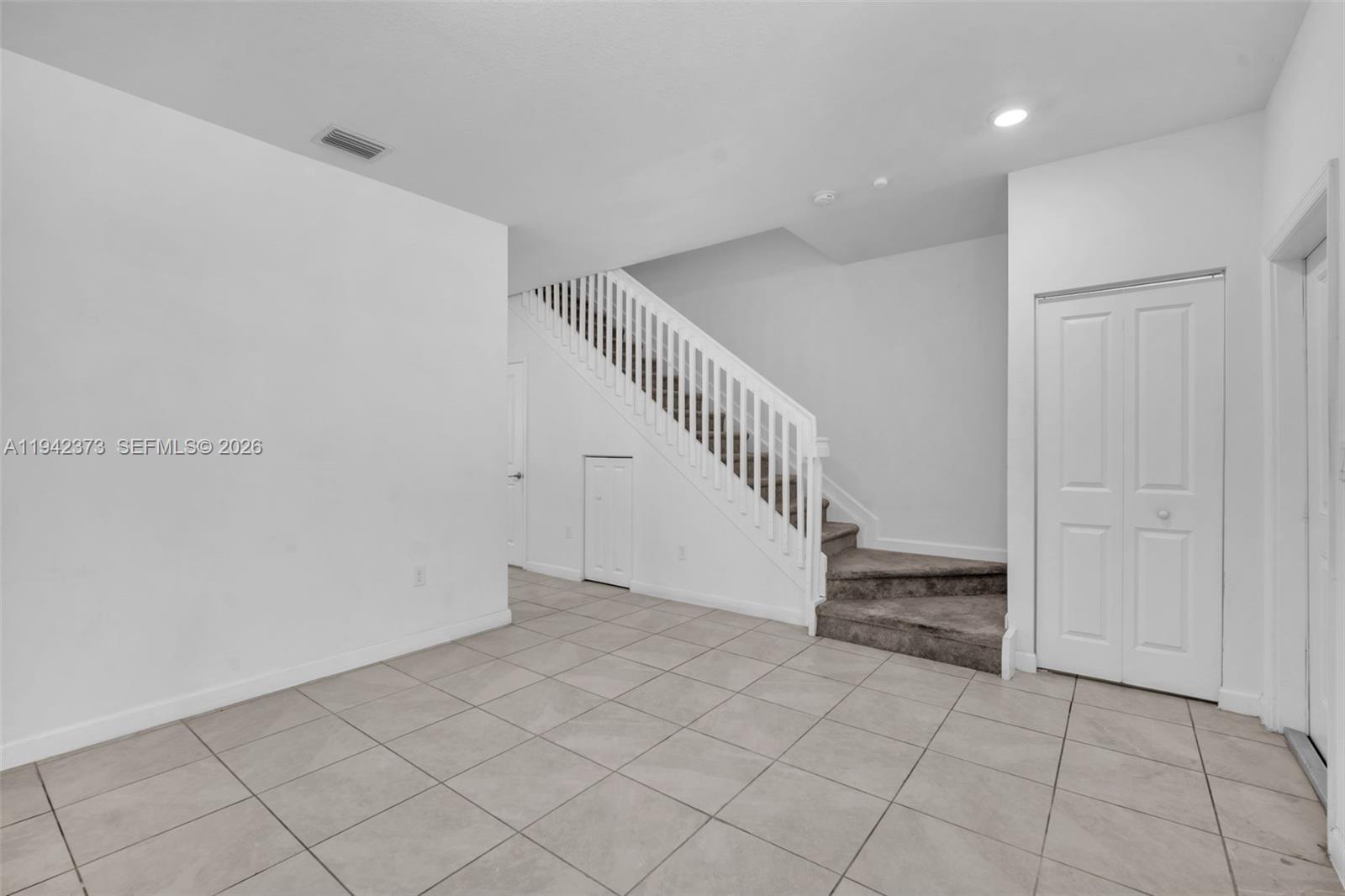 11869 Sw 246th Ter Property Photo 6