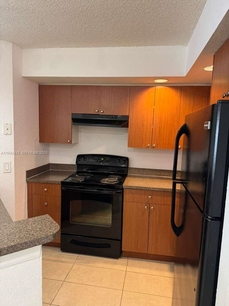 A11942442 Property Photo 3